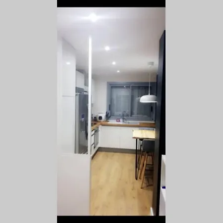 Nouveau T3, 81 M2 Entierement Renove * Royat