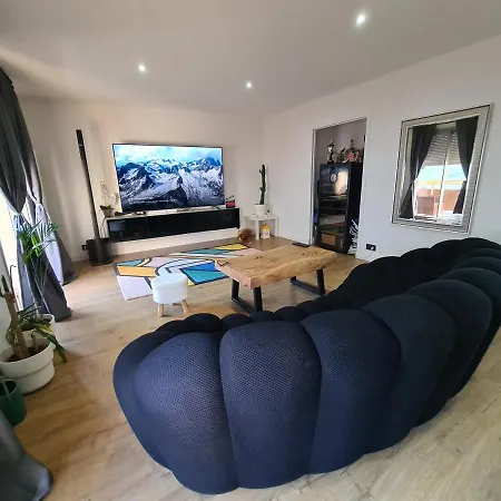 Nouveau T3, 81 M2 Entierement Renove Royat